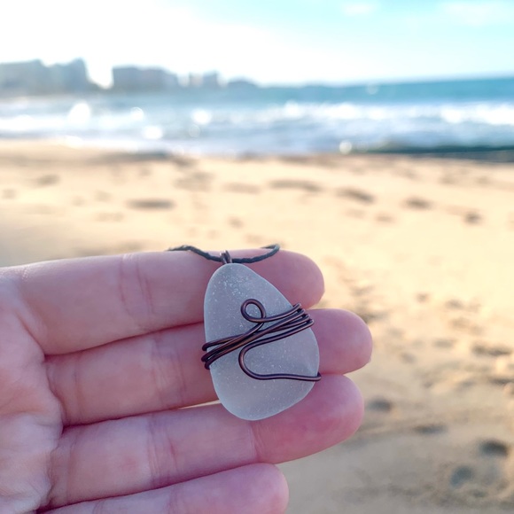 Submerged Seaglass Necklace - Picture 2 of 8